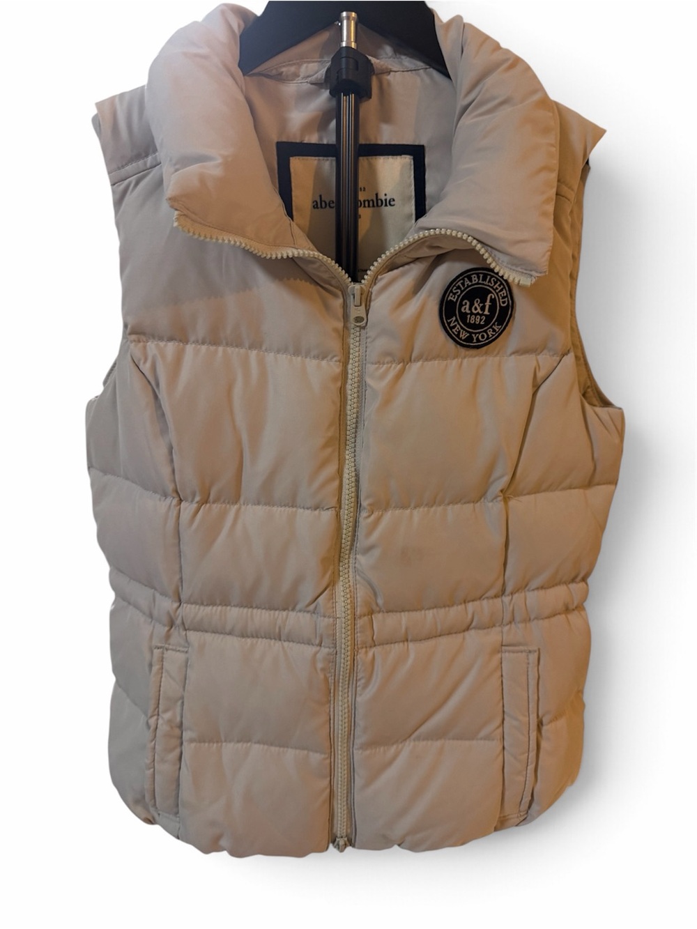 abercrombie kids beige puffer vest
